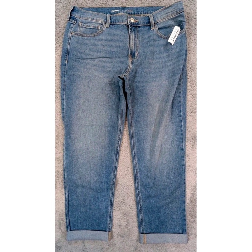 Old Navy ~ WOW ~ Boyfriend Straight Jeans ~12 ~ Blue Mid-Rise Cuffed Medium Wash